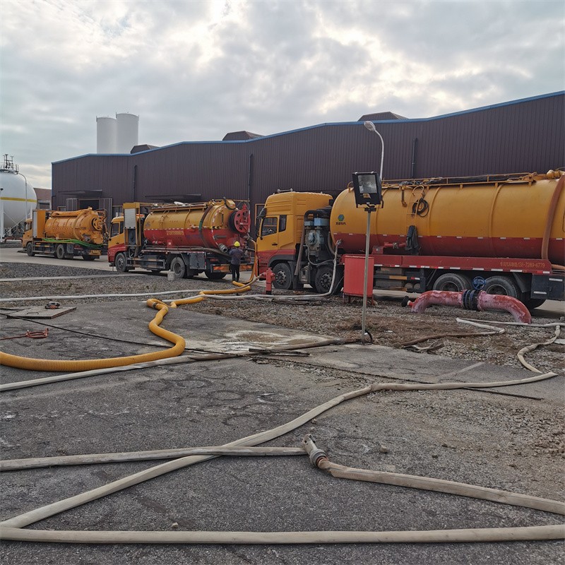 九寨沟污水池清理